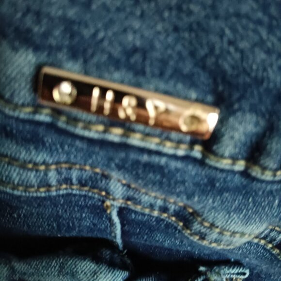 H & Y Women's slenderizing Jeans with embroidered back pockets Junior Size 17/18 - Picture 3 of 3